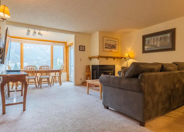Apartment Sh301 Summit House